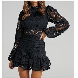 🎉A Stylish gorgeous high neck lantern sleeves and lace embroidery mini dress